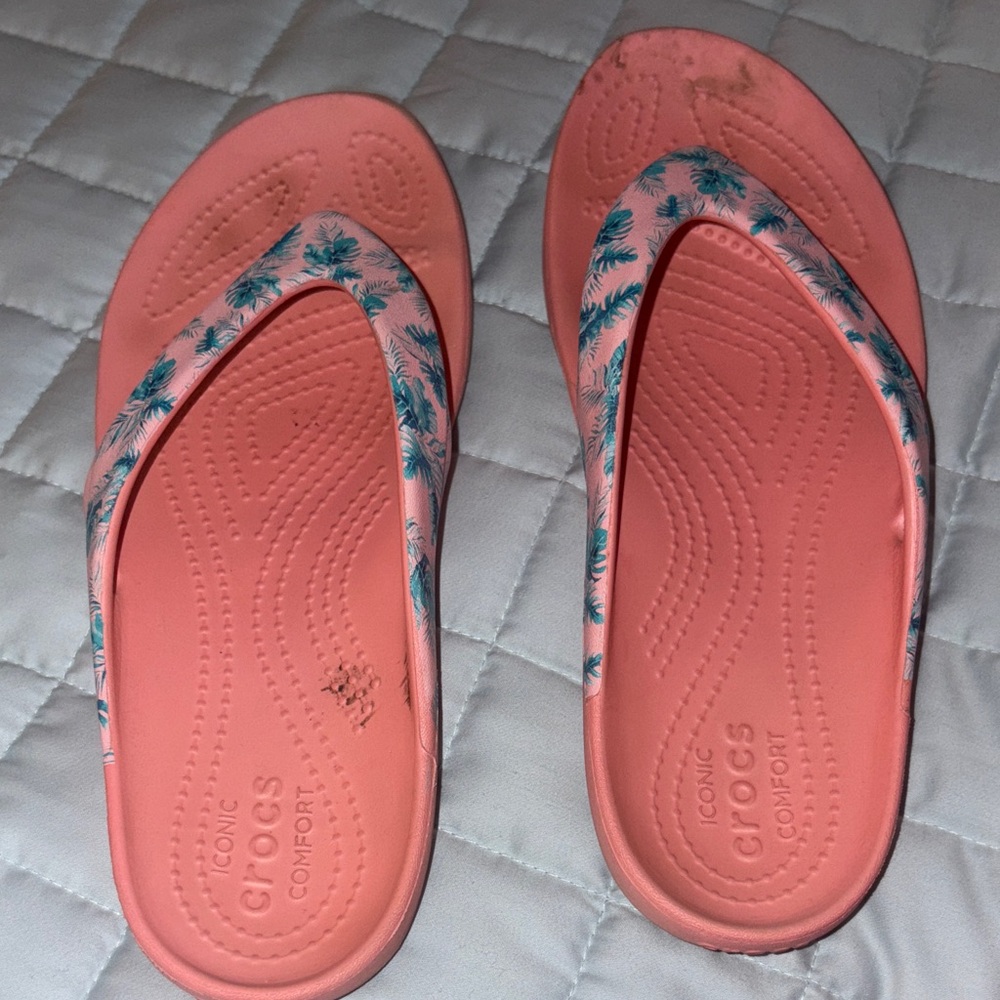 CROCS Women's Coral and Teal Sandals